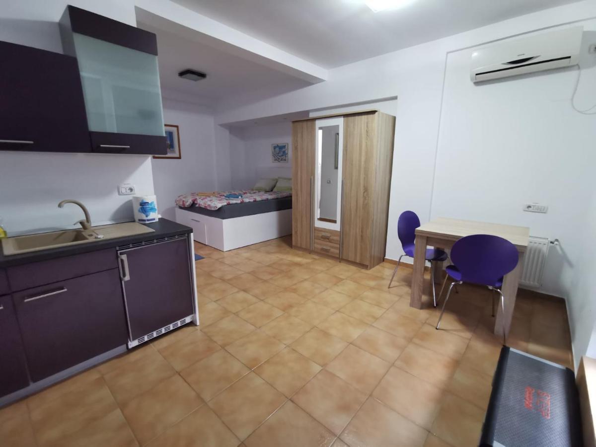 Hotel Fitness House With Garden à Constanţa Extérieur photo