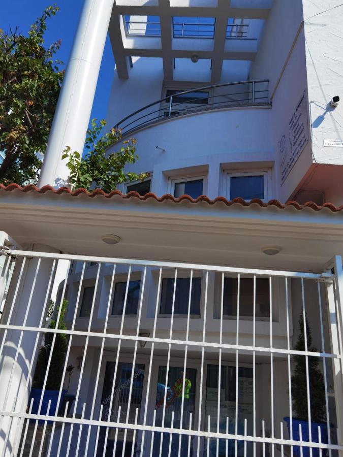 Hotel Fitness House With Garden à Constanţa Extérieur photo